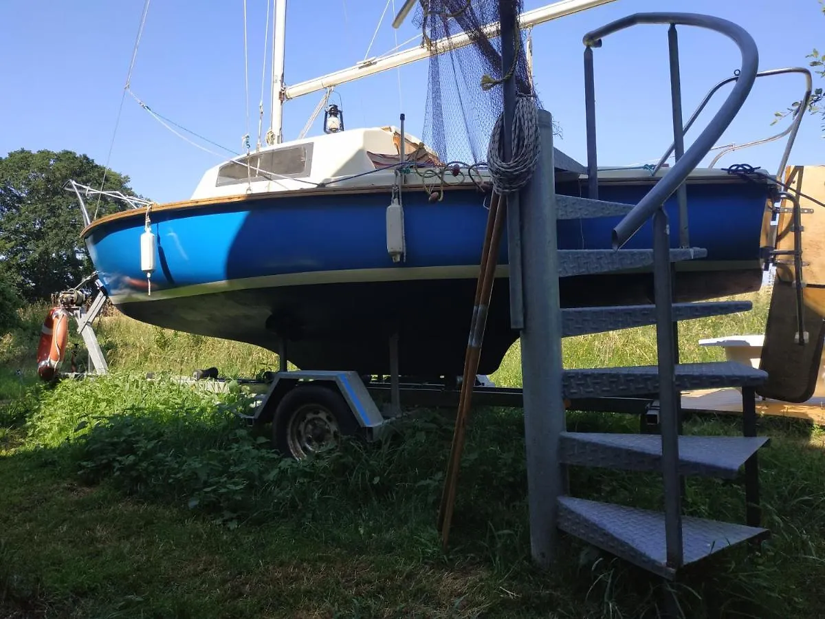 Edel De La Touche Balard Hotel Val-Couesnon Botel